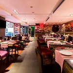 Opi Lalla Hotel